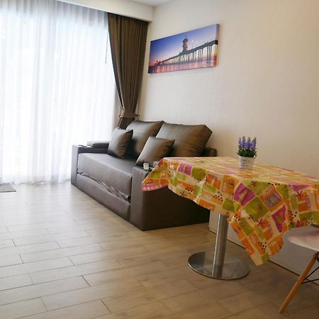 Seven Seas Resort Pattaya & Sofa Bed Jomtien Beach Exterior photo