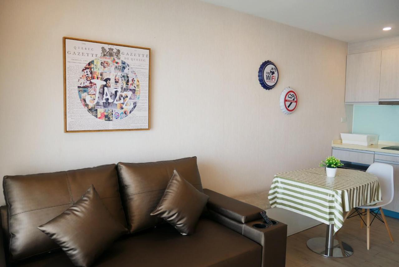 Seven Seas Resort Pattaya & Sofa Bed Jomtien Beach Exterior photo