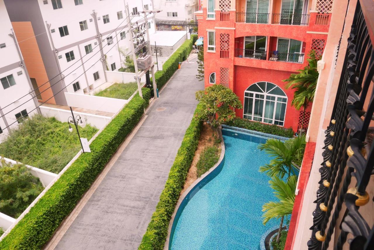 Seven Seas Resort Pattaya & Sofa Bed Jomtien Beach Exterior photo