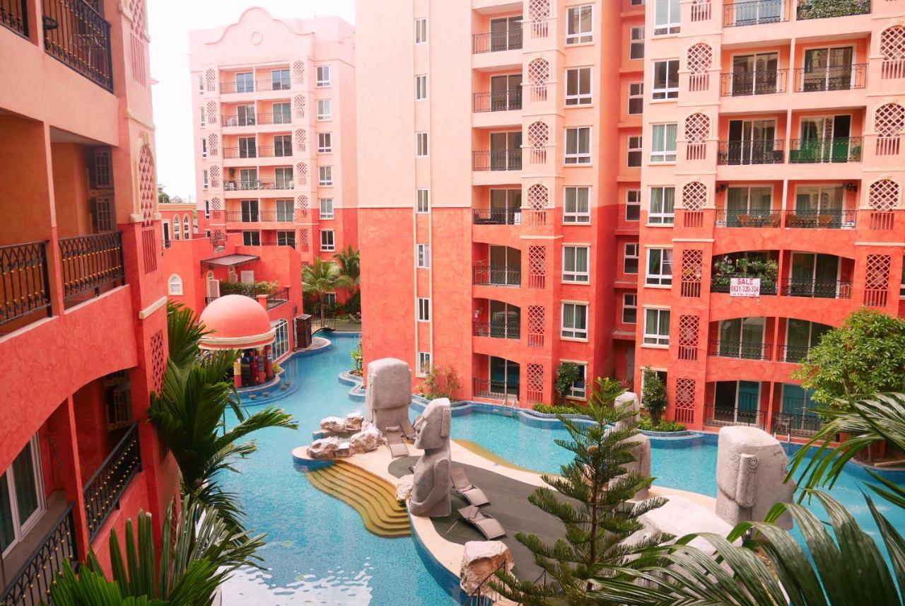 Seven Seas Resort Pattaya & Sofa Bed Jomtien Beach Exterior photo